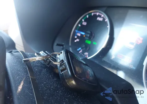 2021 Toyota Rav4 Hybrid Xle z USA, uszkodzony, nr VIN 4T3RWRFV4MU025014